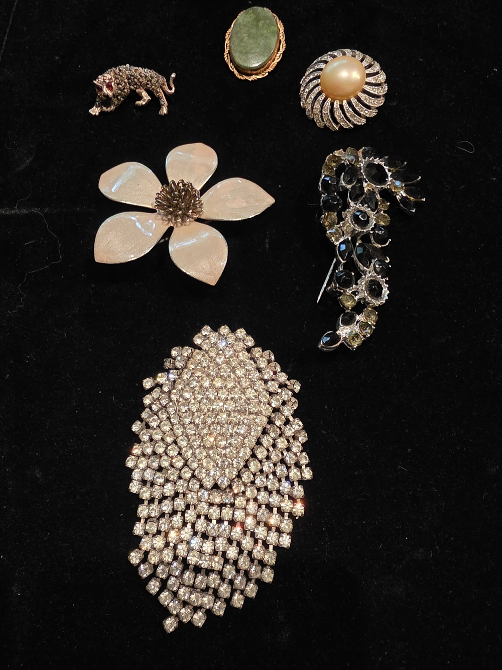 Vintage Brooch LOT